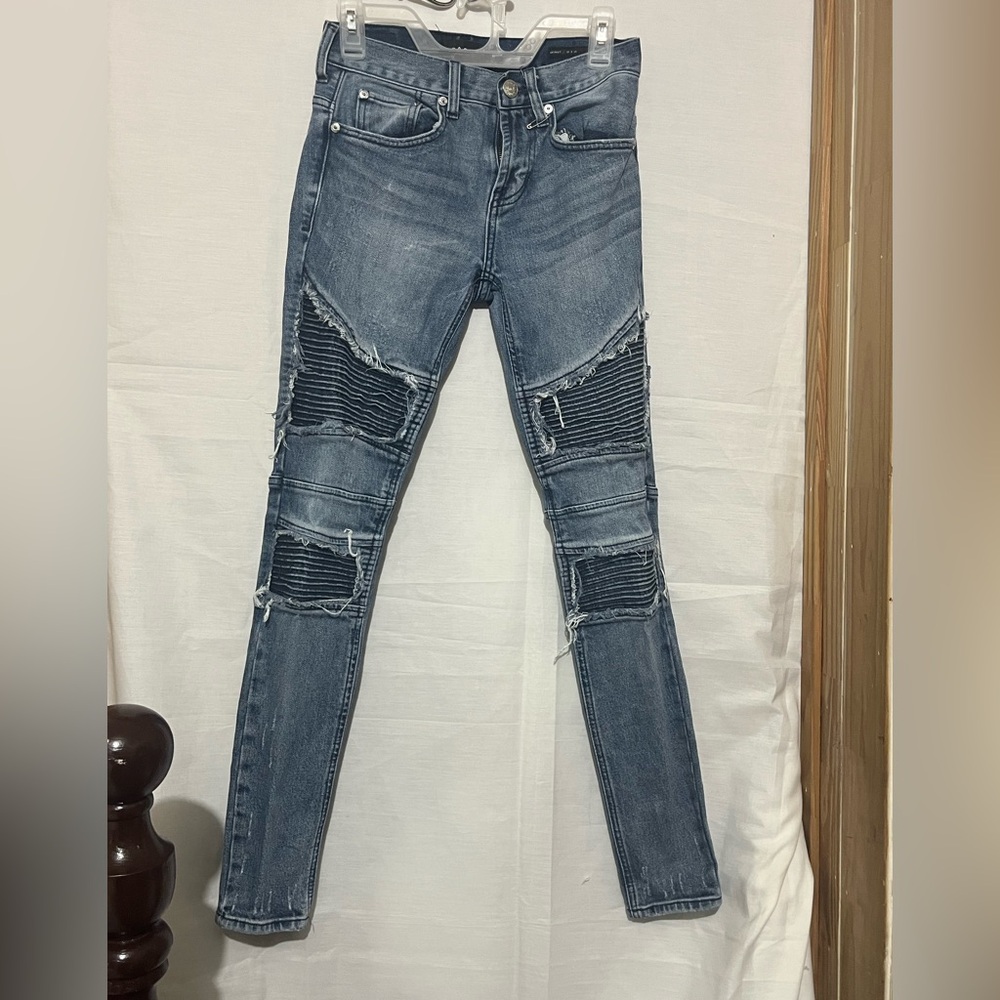 PacSun Ripped Skinny Jeans in Dark Blue